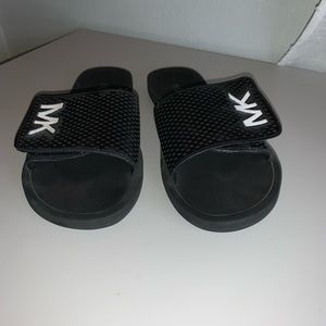 Micheal Kors Slide/Sandals